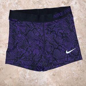NWOT Women’s Nike Pro Spandex